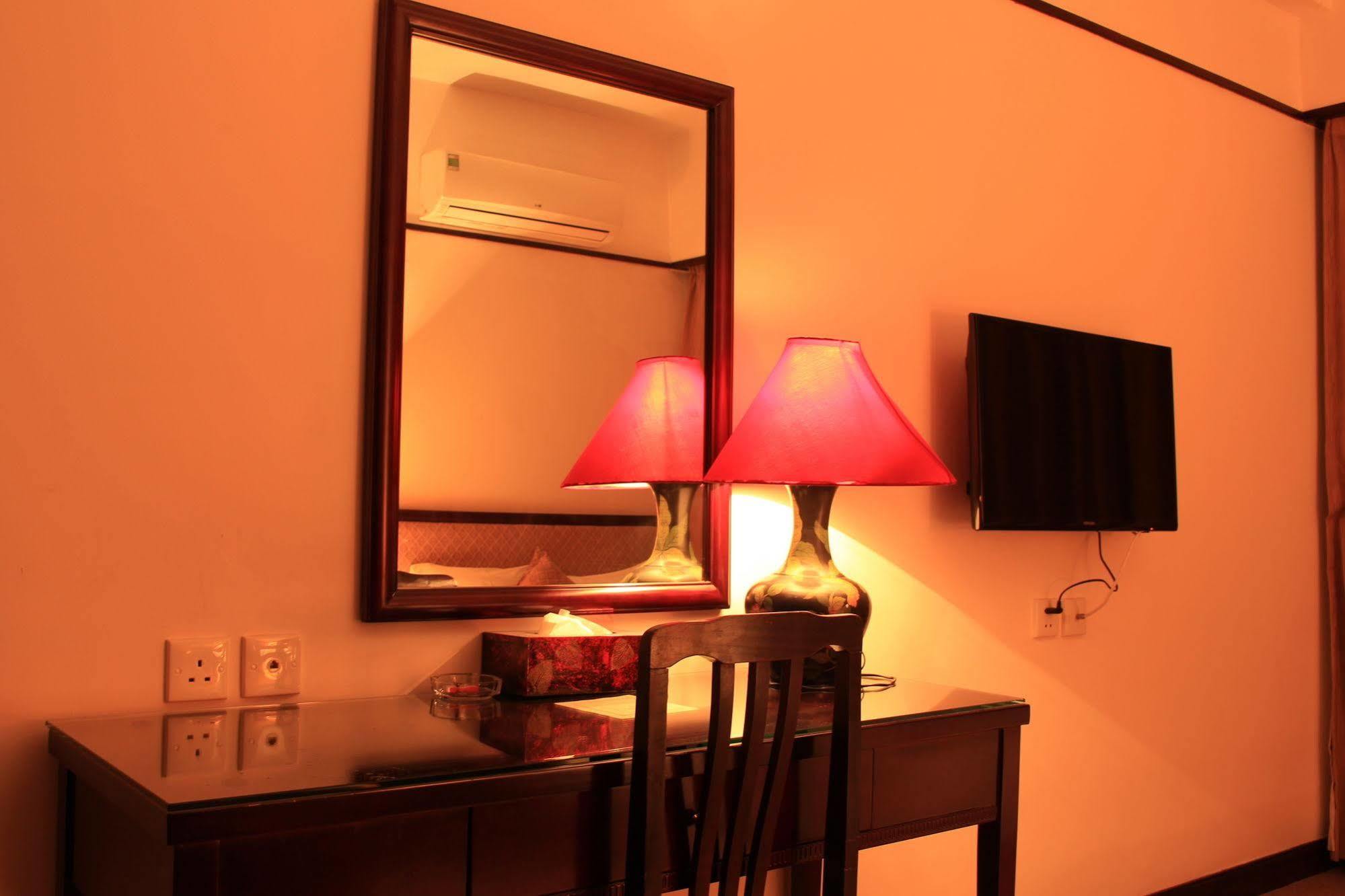 Capital Garden Hotel Hanoi Exterior foto