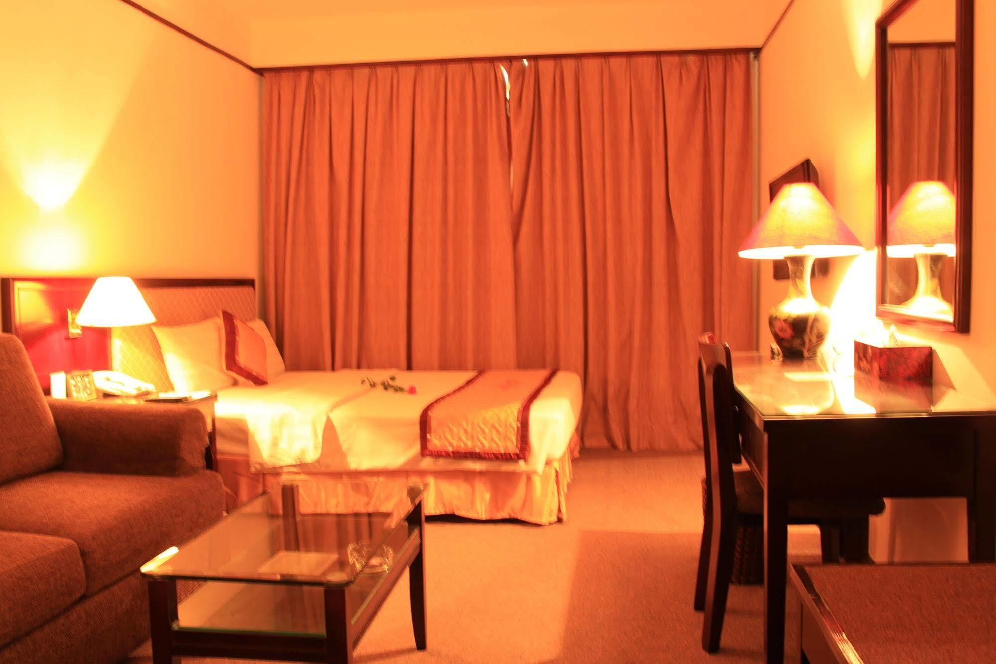 Capital Garden Hotel Hanoi Exterior foto
