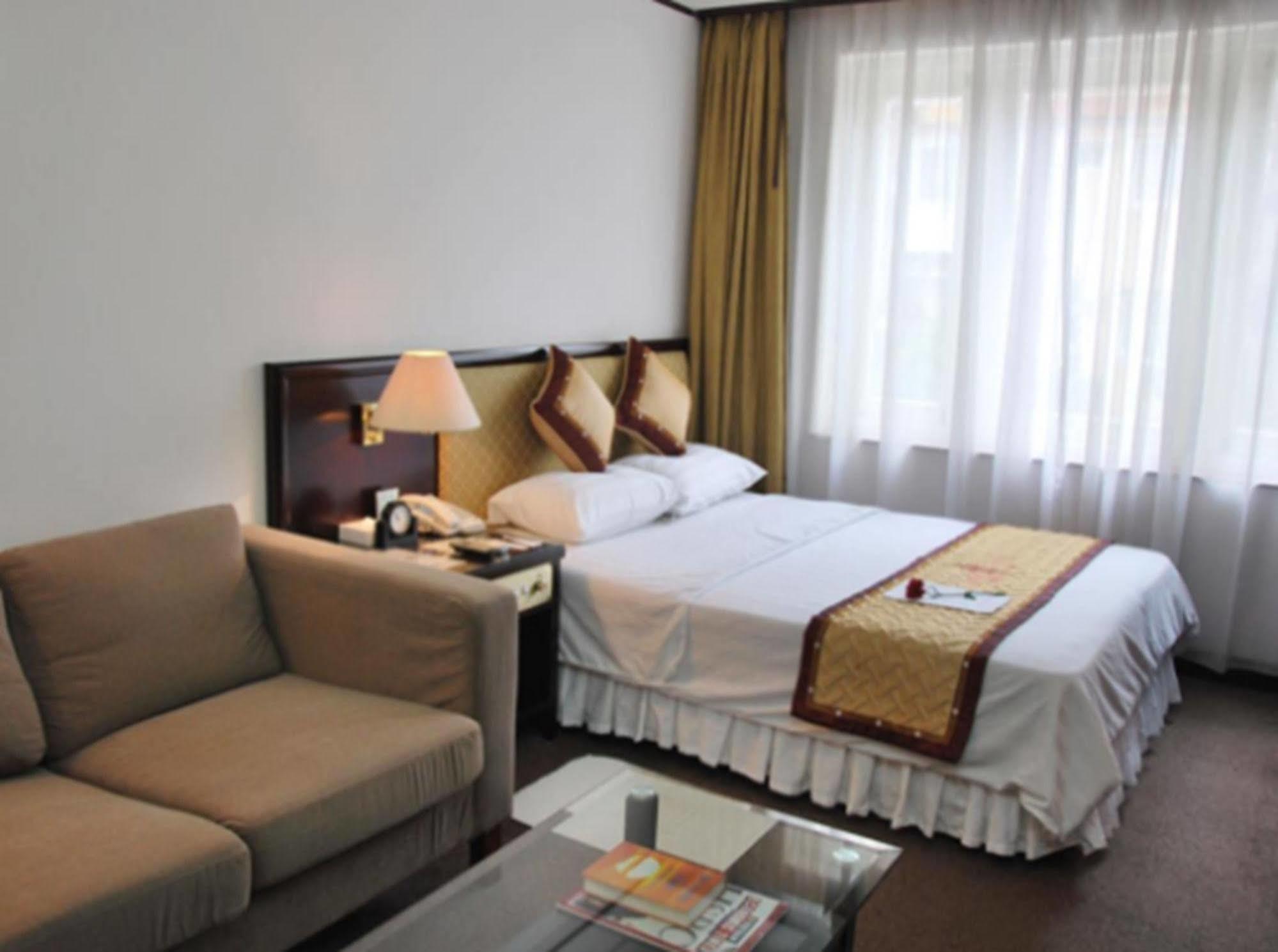 Capital Garden Hotel Hanoi Exterior foto