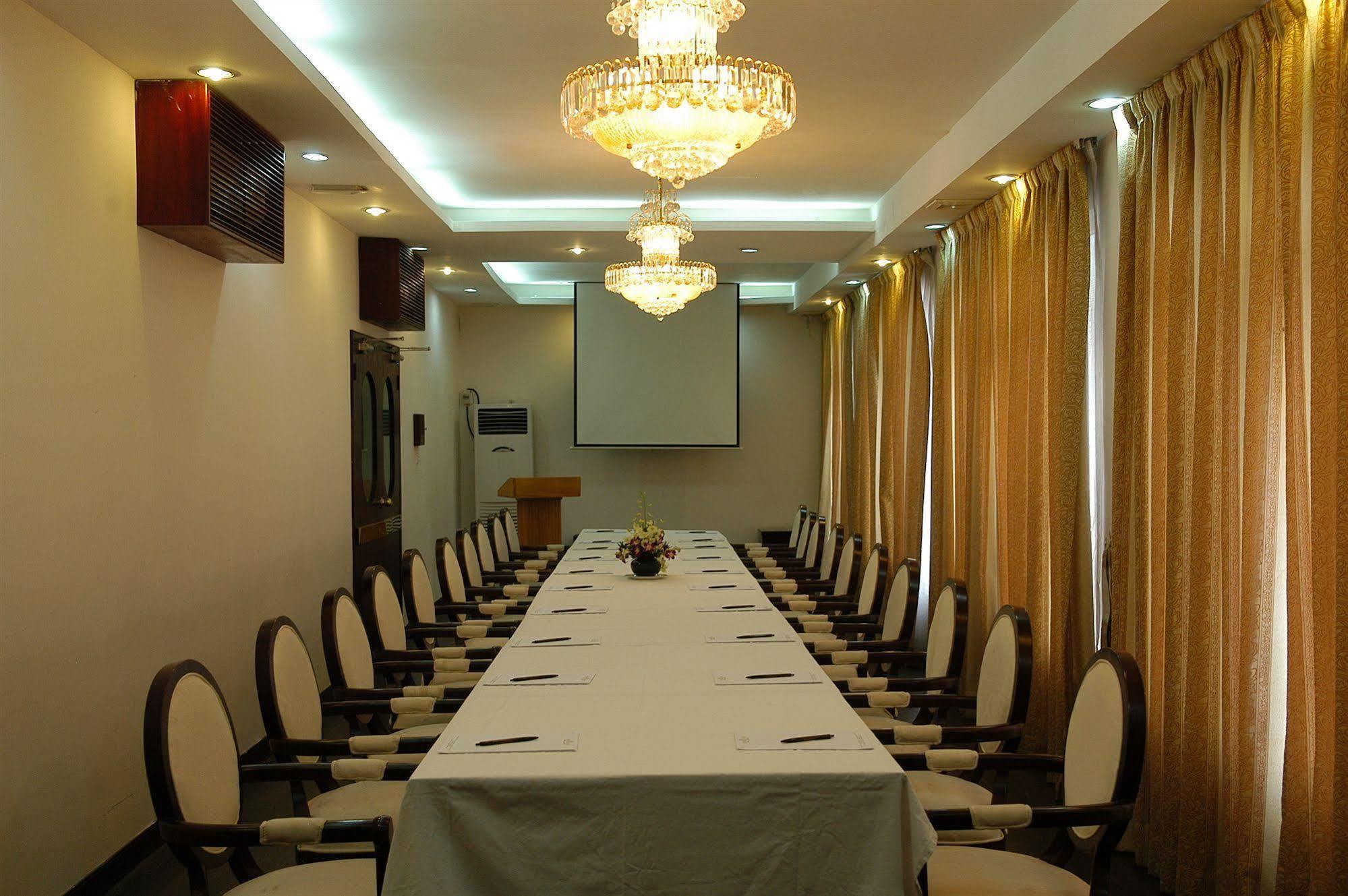 Capital Garden Hotel Hanoi Exterior foto